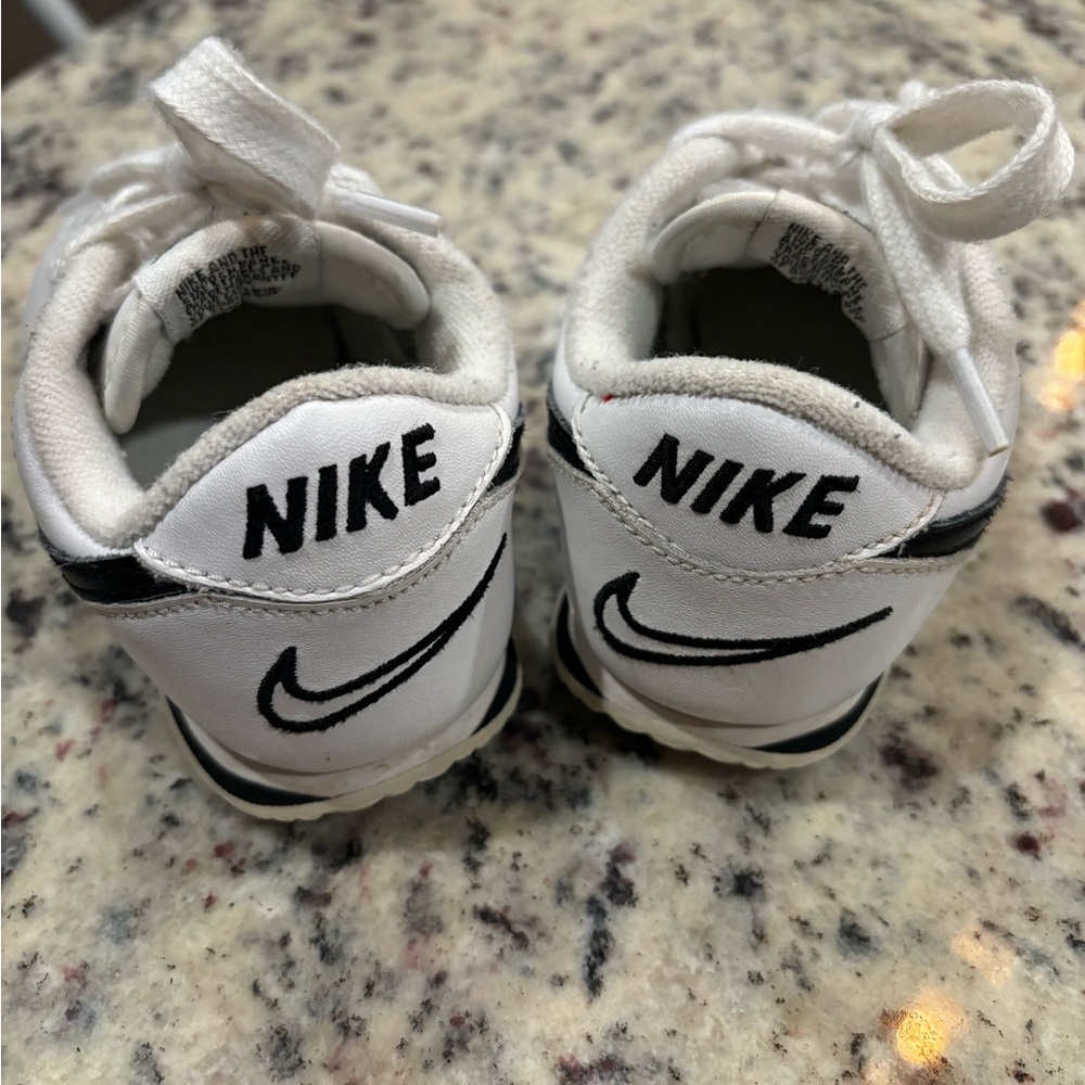 Kids Nike size 7